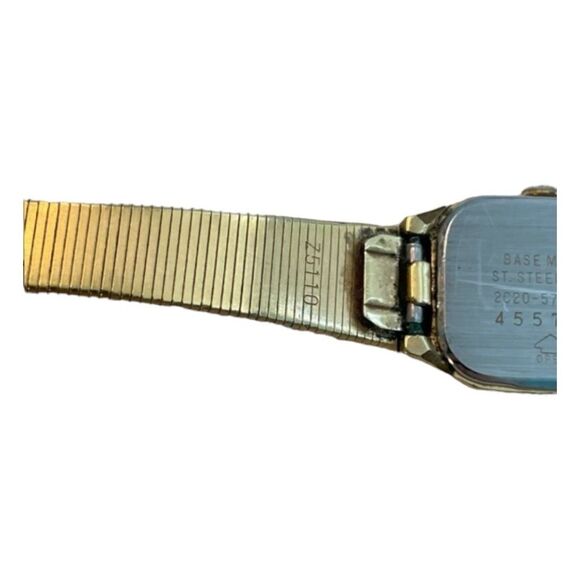 Vintage 70s Seiko Quartz Watch Gold Tone Metal Bracelet - Picture 4 of 6